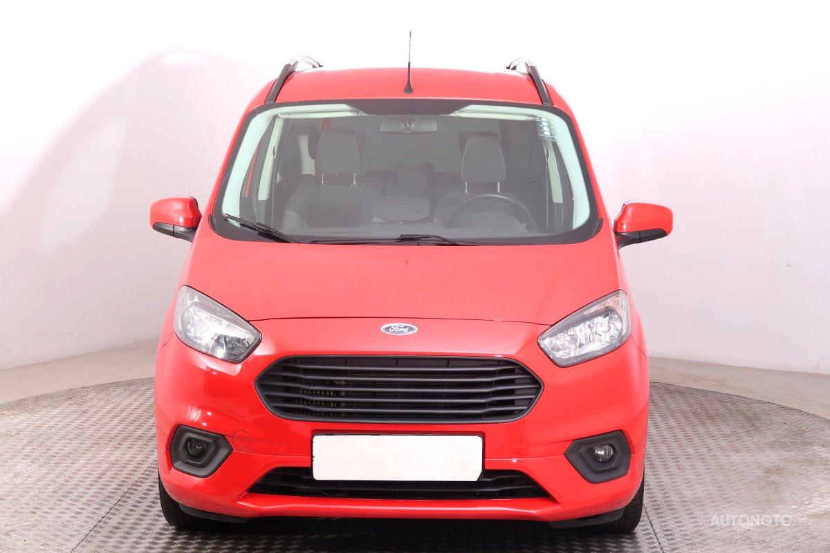 Ford Tourneo Courier, 2019 - pohled č. 2