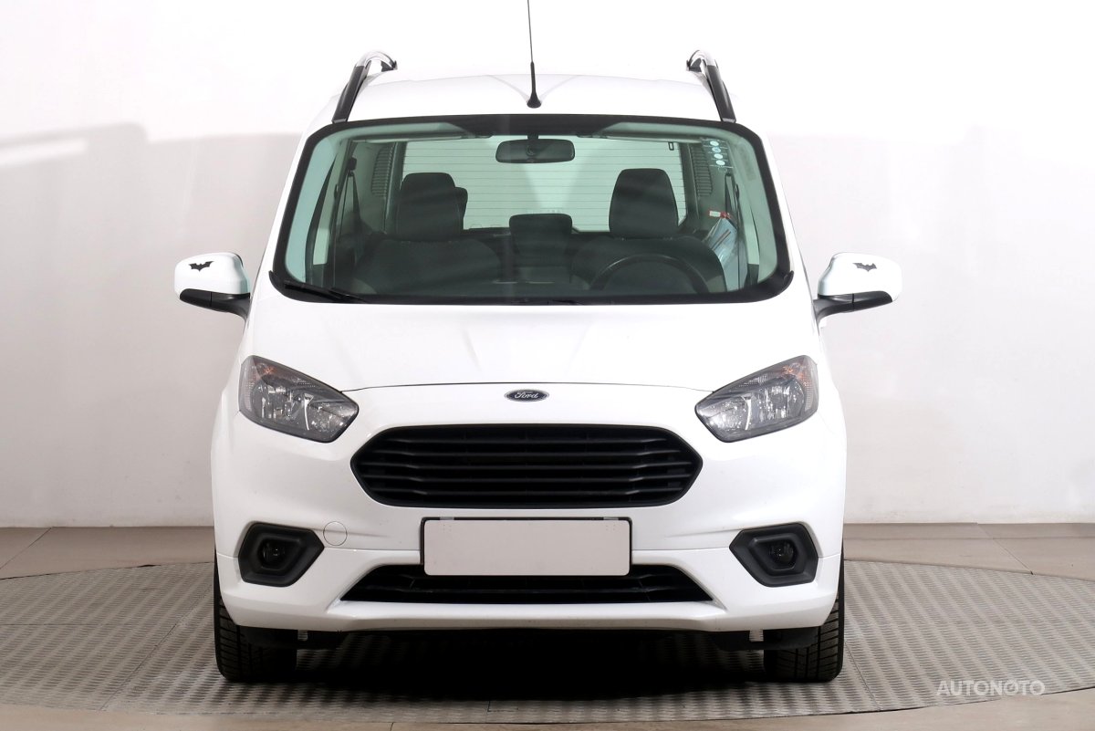 Ford Tourneo Courier, 2019 - pohled č. 2