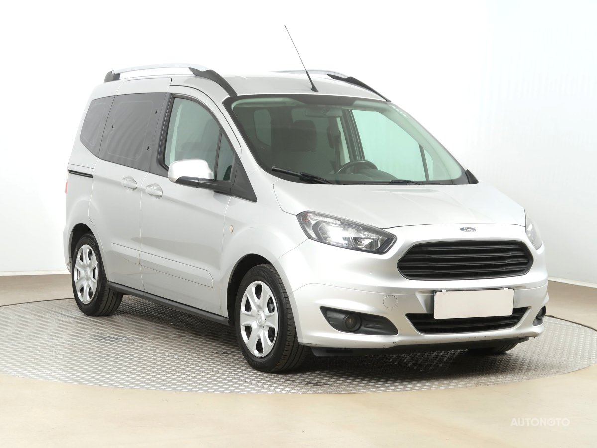 Ford Tourneo Courier, 2018 - celkový pohled