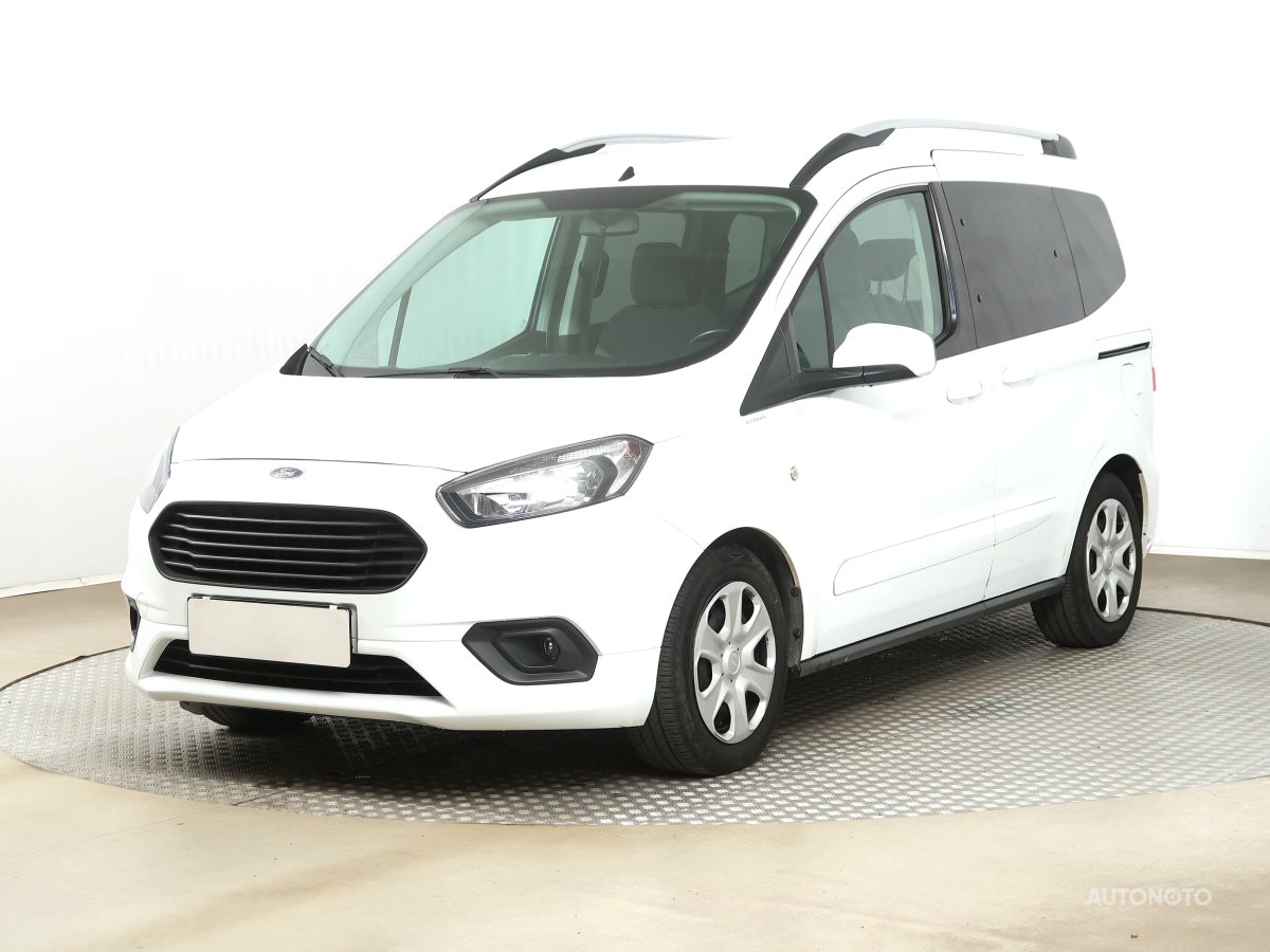 Ford Tourneo Courier, 2021 - pohled č. 3