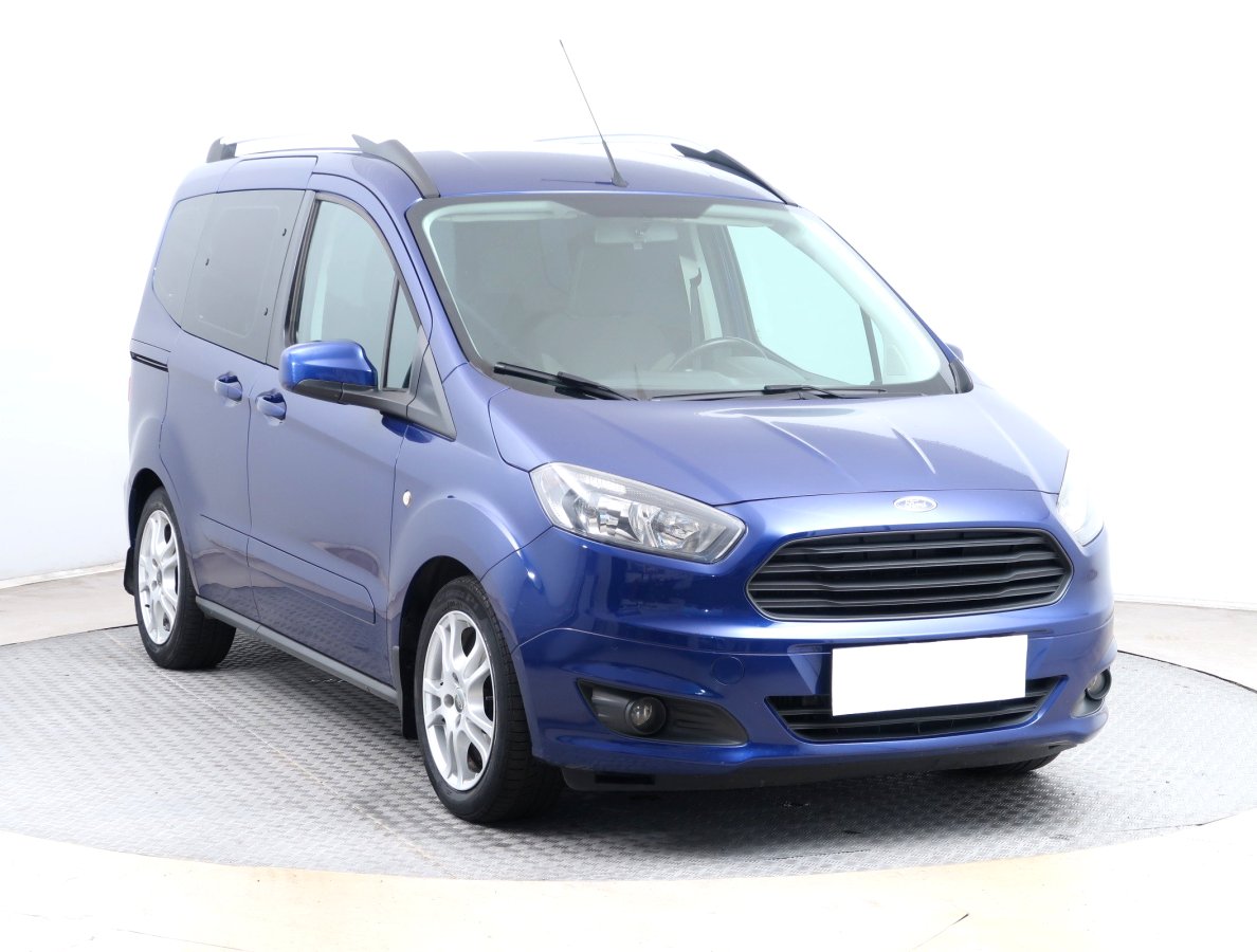 Ford Tourneo Courier, 2017 - celkový pohled