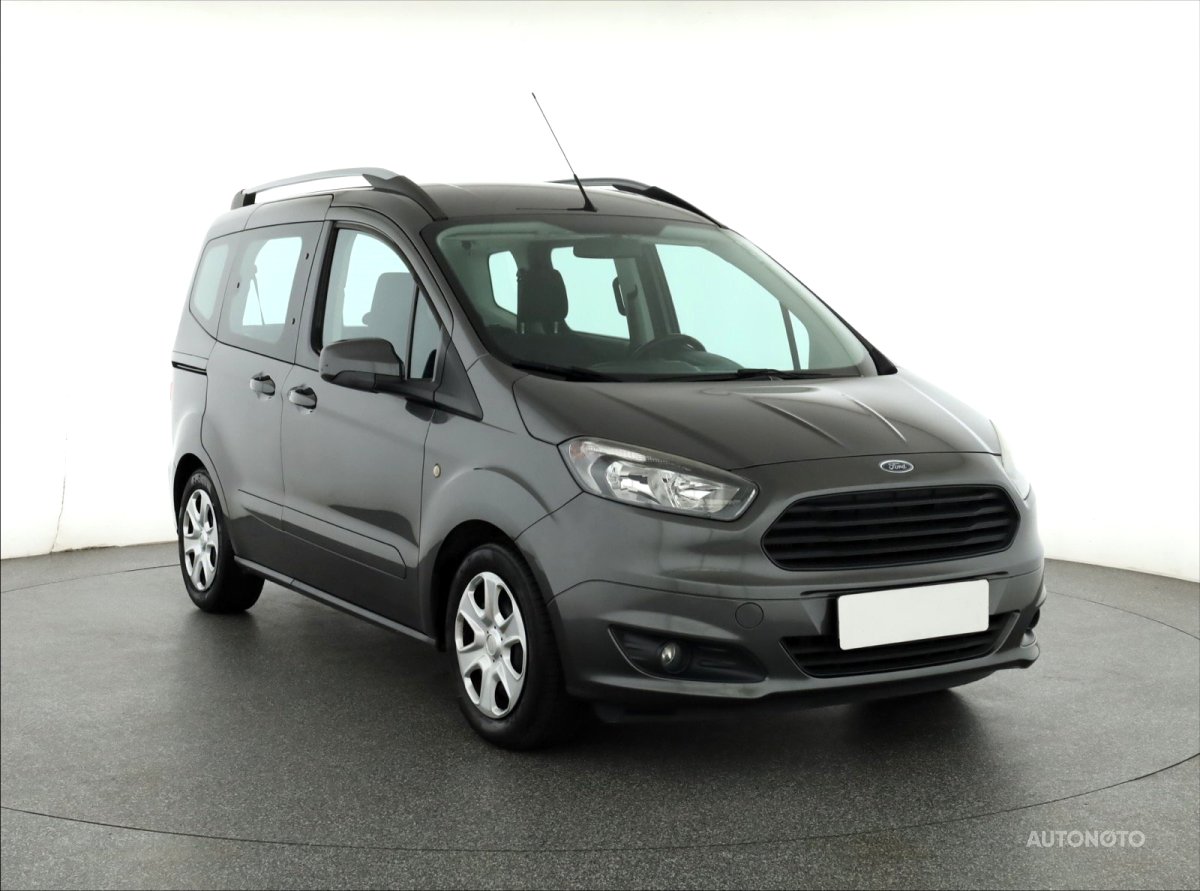 Ford Tourneo Courier, 2018 - celkový pohled