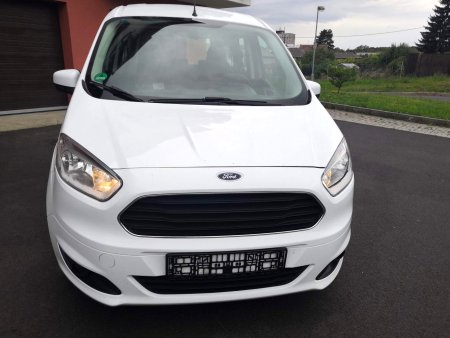 Ford Tourneo Courier, 2015 - pohled č. 2