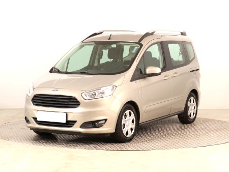 Ford Tourneo Courier, 2016 - pohled č. 3