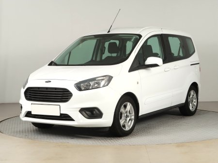 Ford Tourneo Courier, 2018 - pohled č. 3