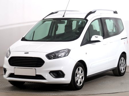 Ford Tourneo Courier, 2019 - pohled č. 3