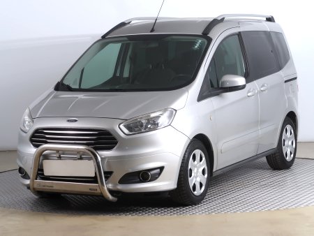 Ford Tourneo Courier, 2017 - pohled č. 3