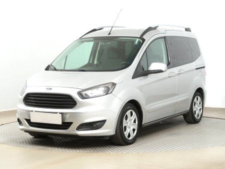 Ford Tourneo Courier, 2018 - pohled č. 3