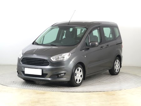 Ford Tourneo Courier, 2016 - pohled č. 3