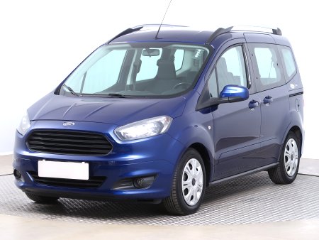 Ford Tourneo Courier, 2017 - pohled č. 3