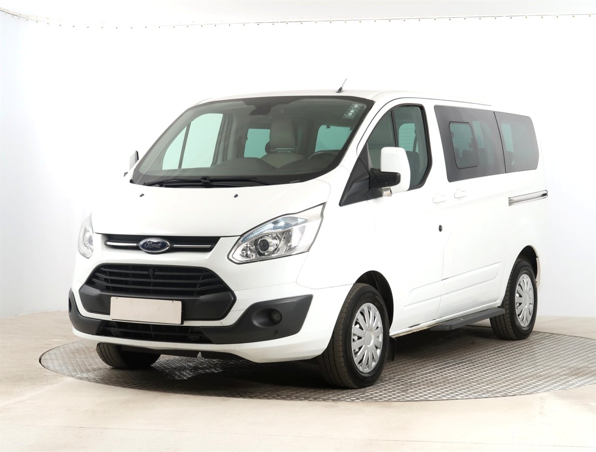 Ford Tourneo Custom, 2013 - pohled č. 3