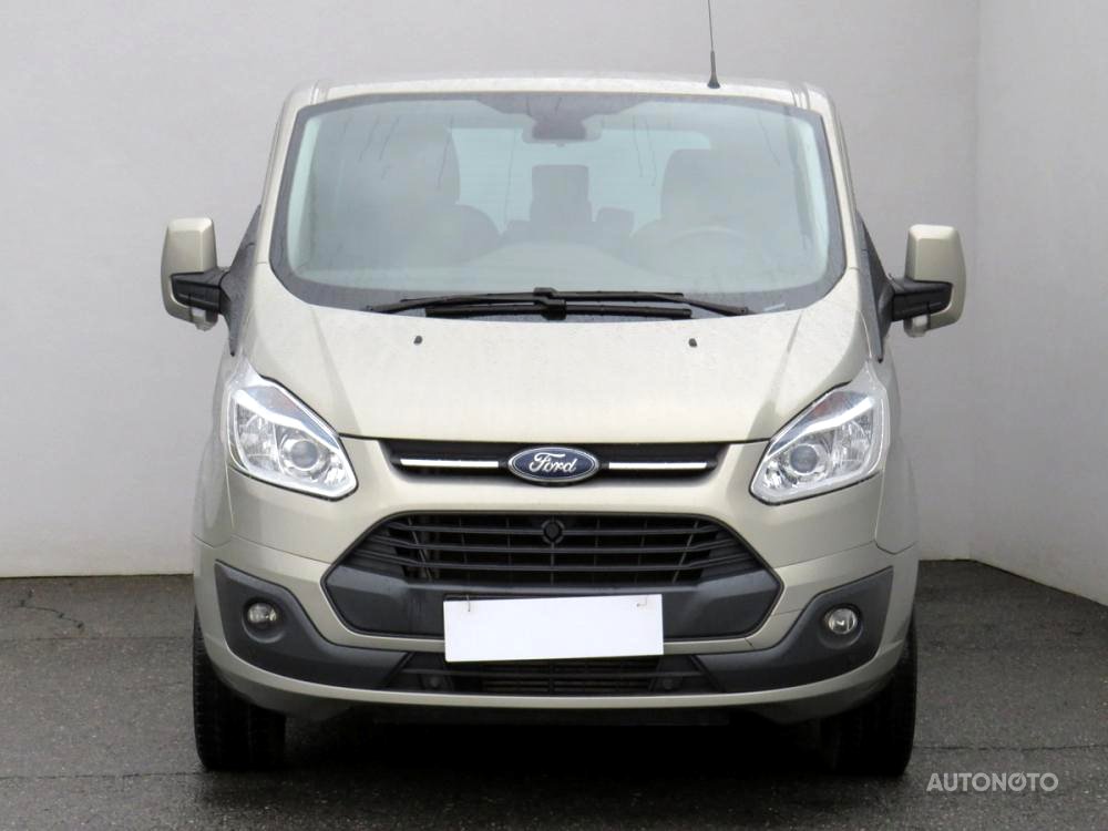 Ford Tourneo Custom, 2017 - pohled č. 2