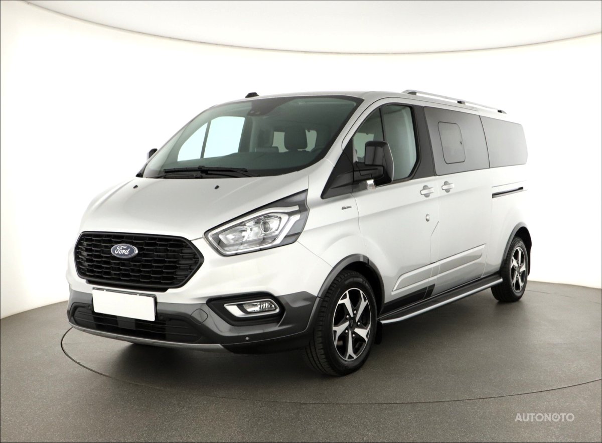 Ford Tourneo Custom, 2023 - pohled č. 3