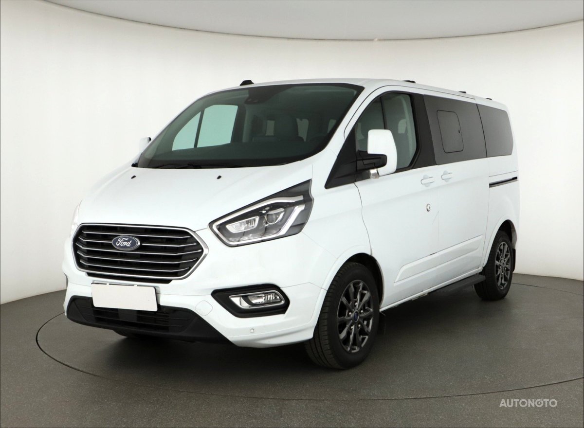 Ford Tourneo Custom, 2023 - pohled č. 3