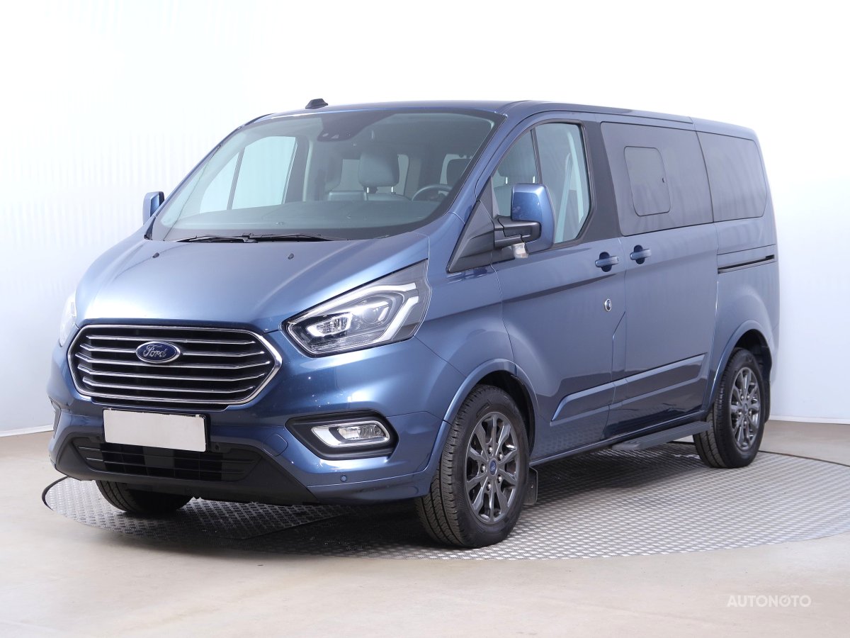 Ford Tourneo Custom, 2023 - pohled č. 3