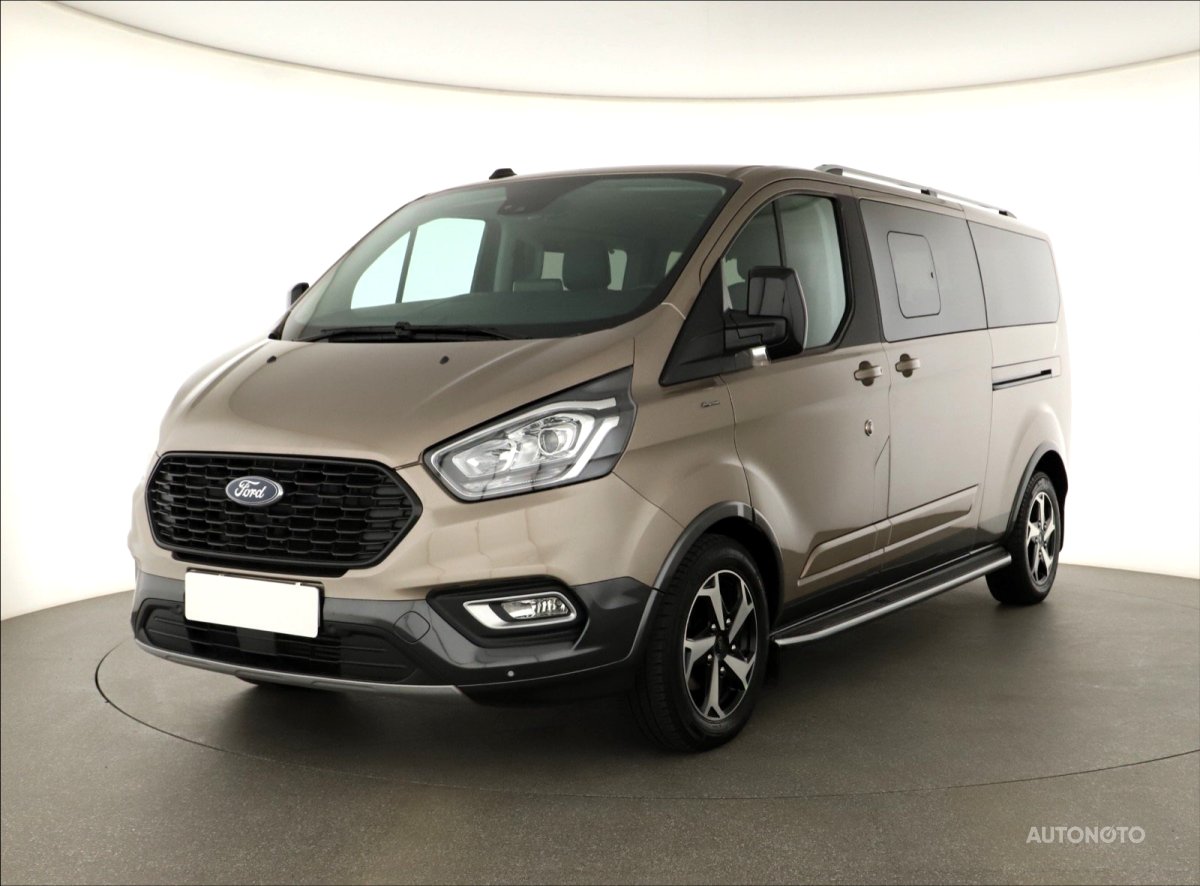 Ford Tourneo Custom, 2023 - pohled č. 3