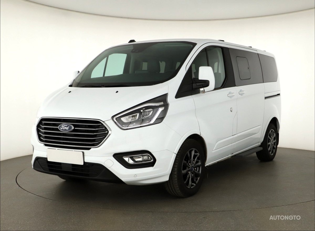 Ford Tourneo Custom, 2023 - pohled č. 3