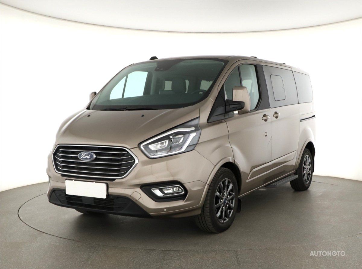Ford Tourneo Custom, 2023 - pohled č. 3