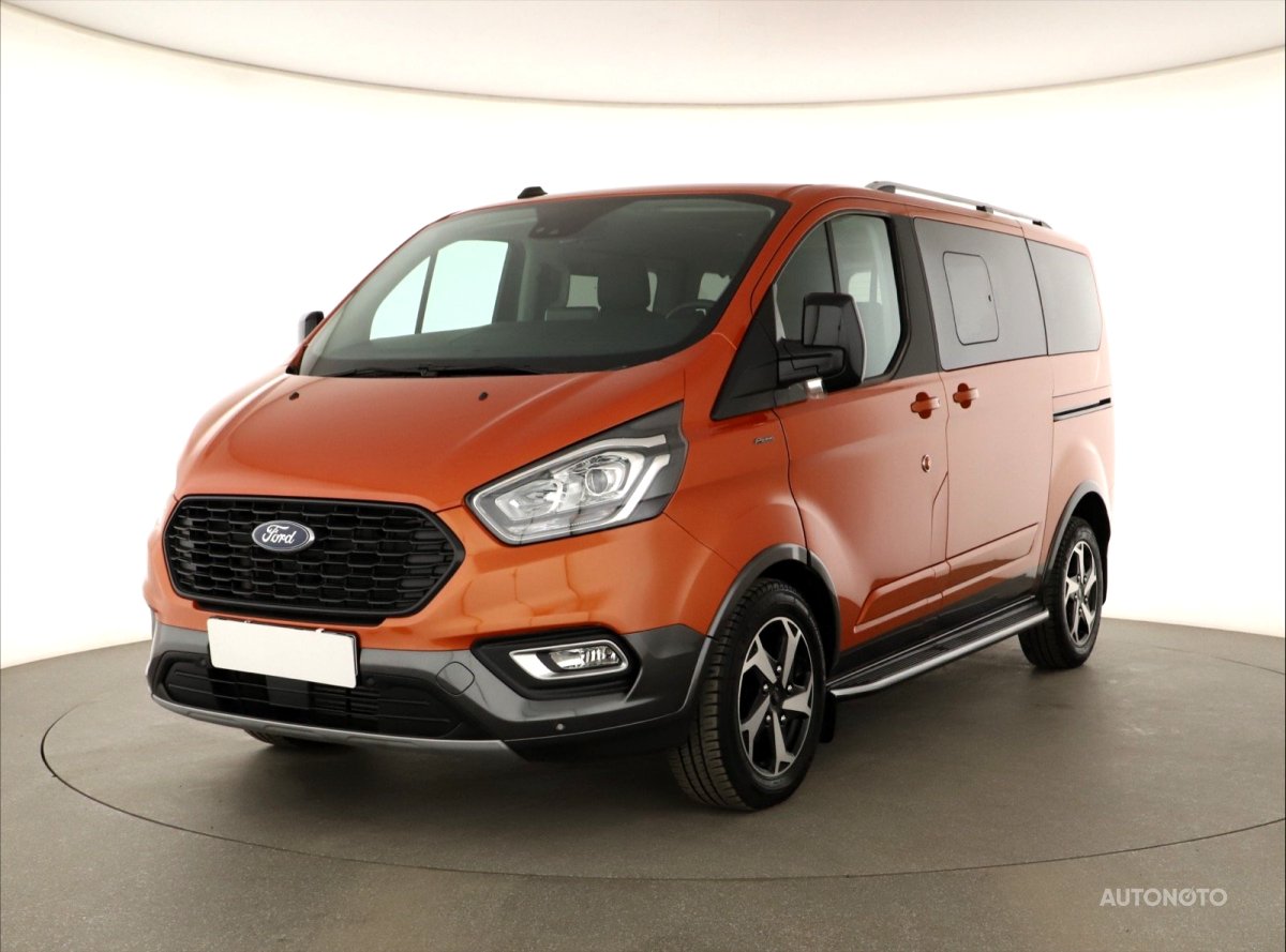 Ford Tourneo Custom, 2023 - pohled č. 3