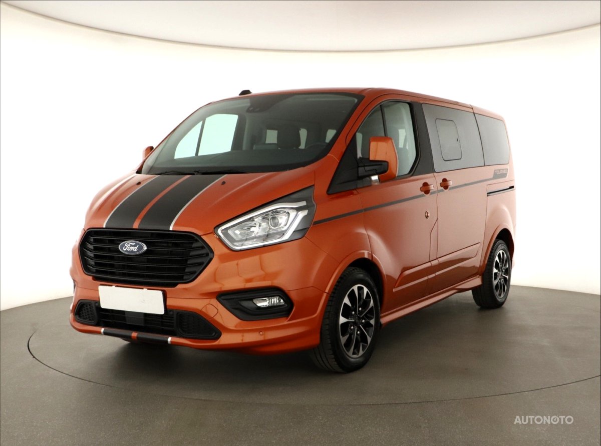 Ford Tourneo Custom, 2023 - pohled č. 3