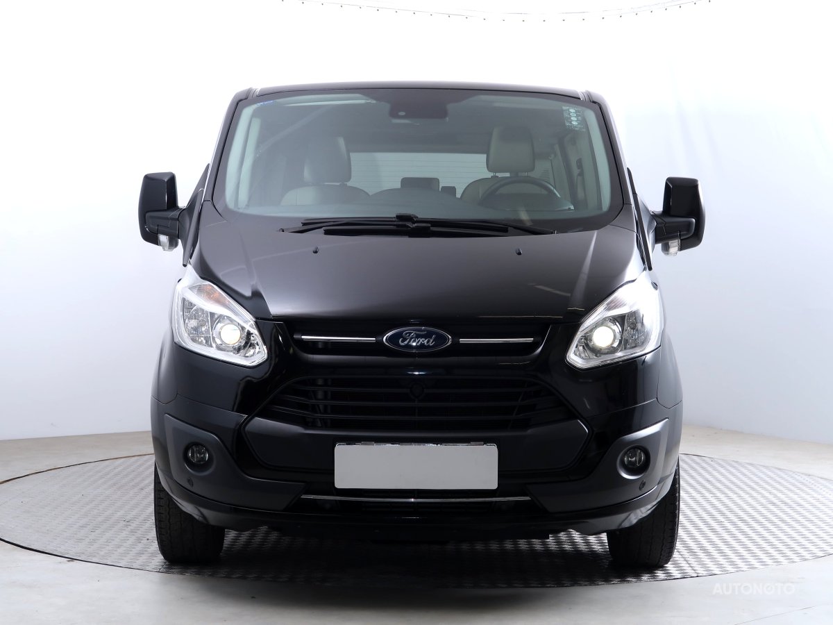 Ford Tourneo Custom, 2018 - pohled č. 2