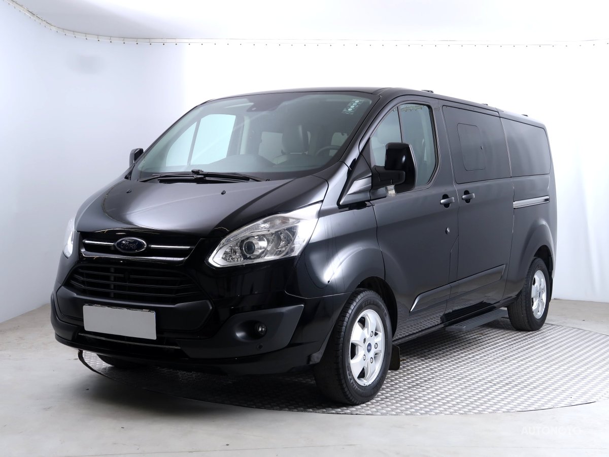 Ford Tourneo Custom, 2018 - pohled č. 3