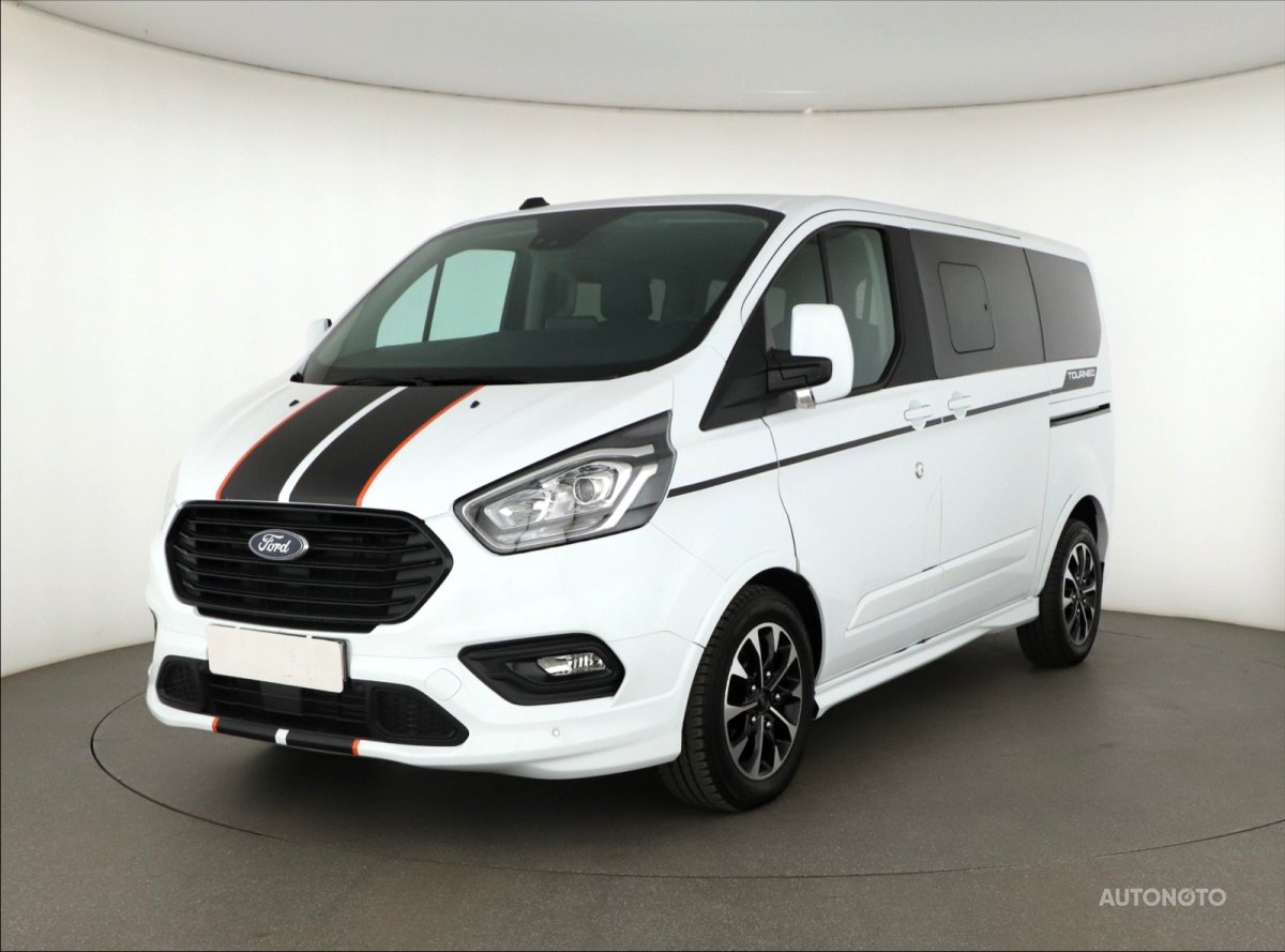 Ford Tourneo Custom, 2023 - pohled č. 3