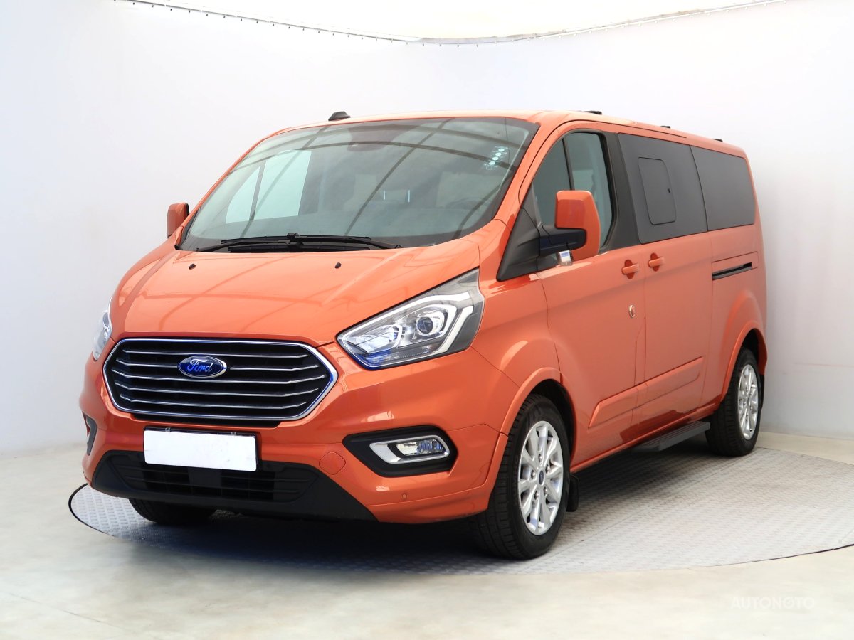 Ford Tourneo Custom, 2021 - pohled č. 3