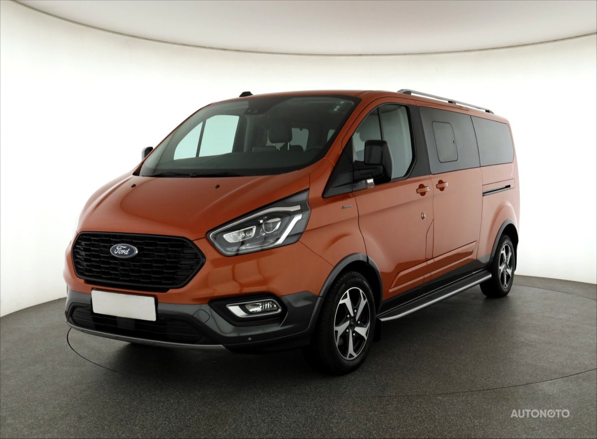 Ford Tourneo Custom, 2022 - pohled č. 3