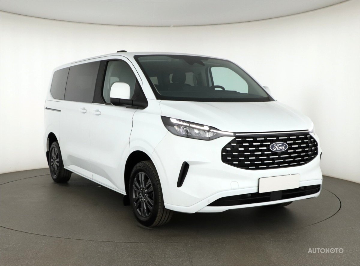 Ford Tourneo Custom, 2024 - celkový pohled