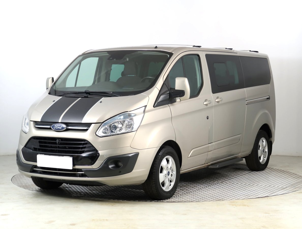 Ford Tourneo Custom, 2016 - pohled č. 3