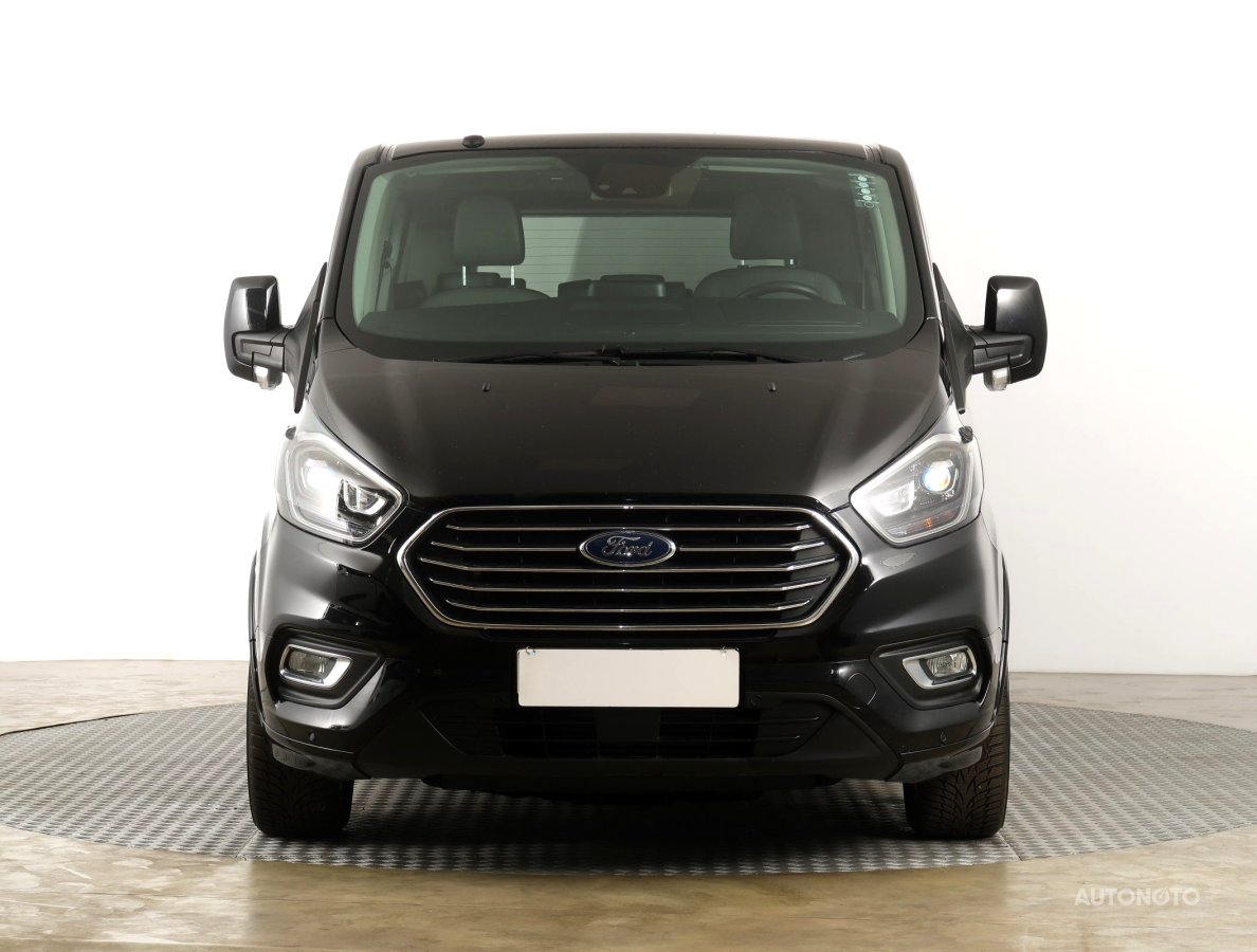 Ford Tourneo Custom, 2019 - pohled č. 2