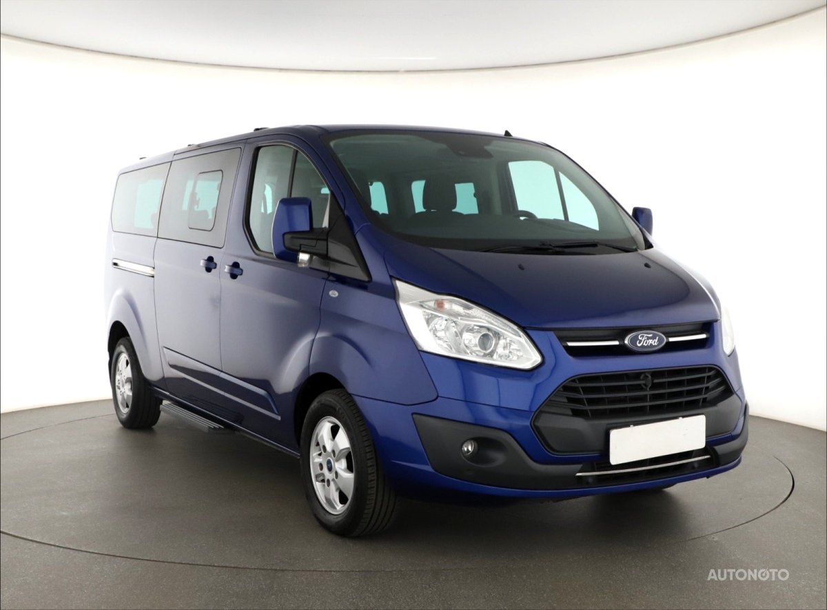 Ford Tourneo Custom, 2016 - celkový pohled