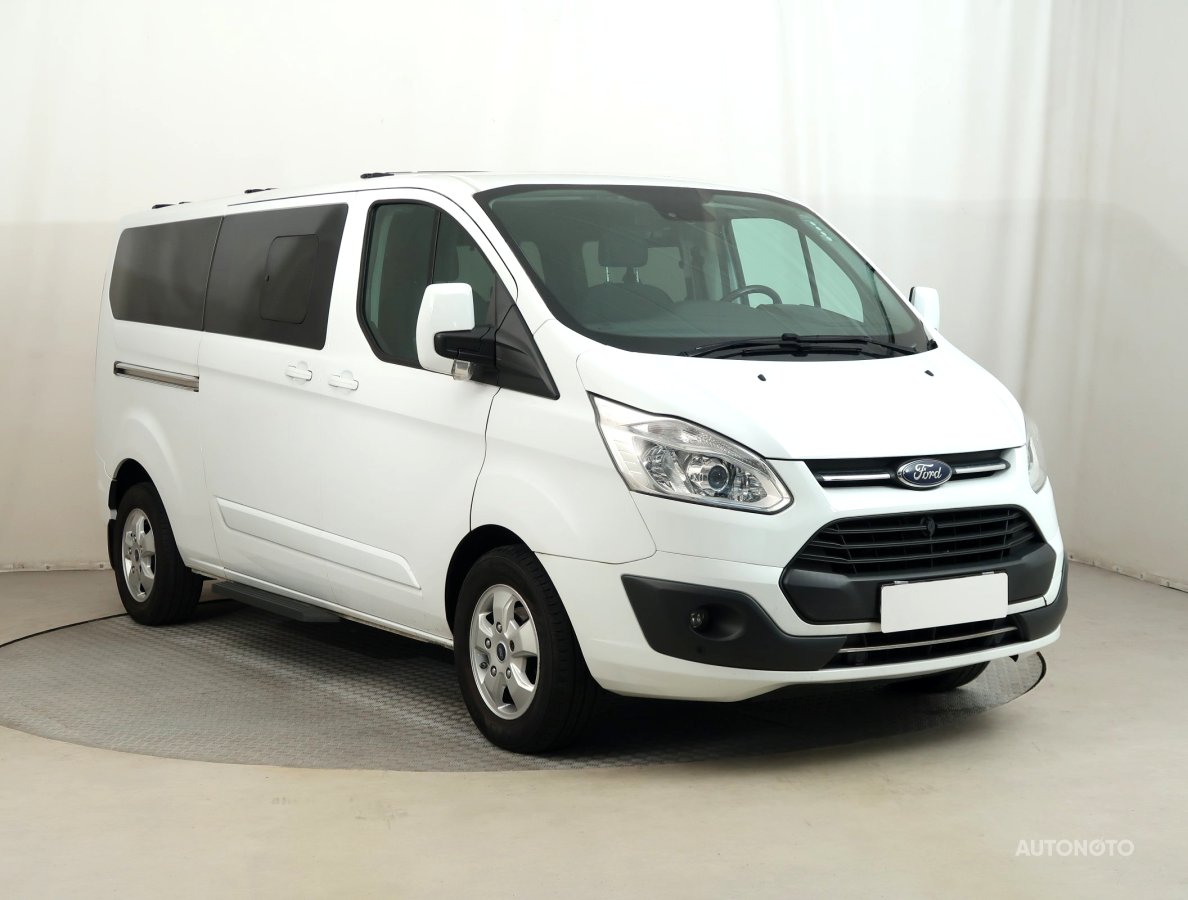 Ford Tourneo Custom, 2017 - celkový pohled