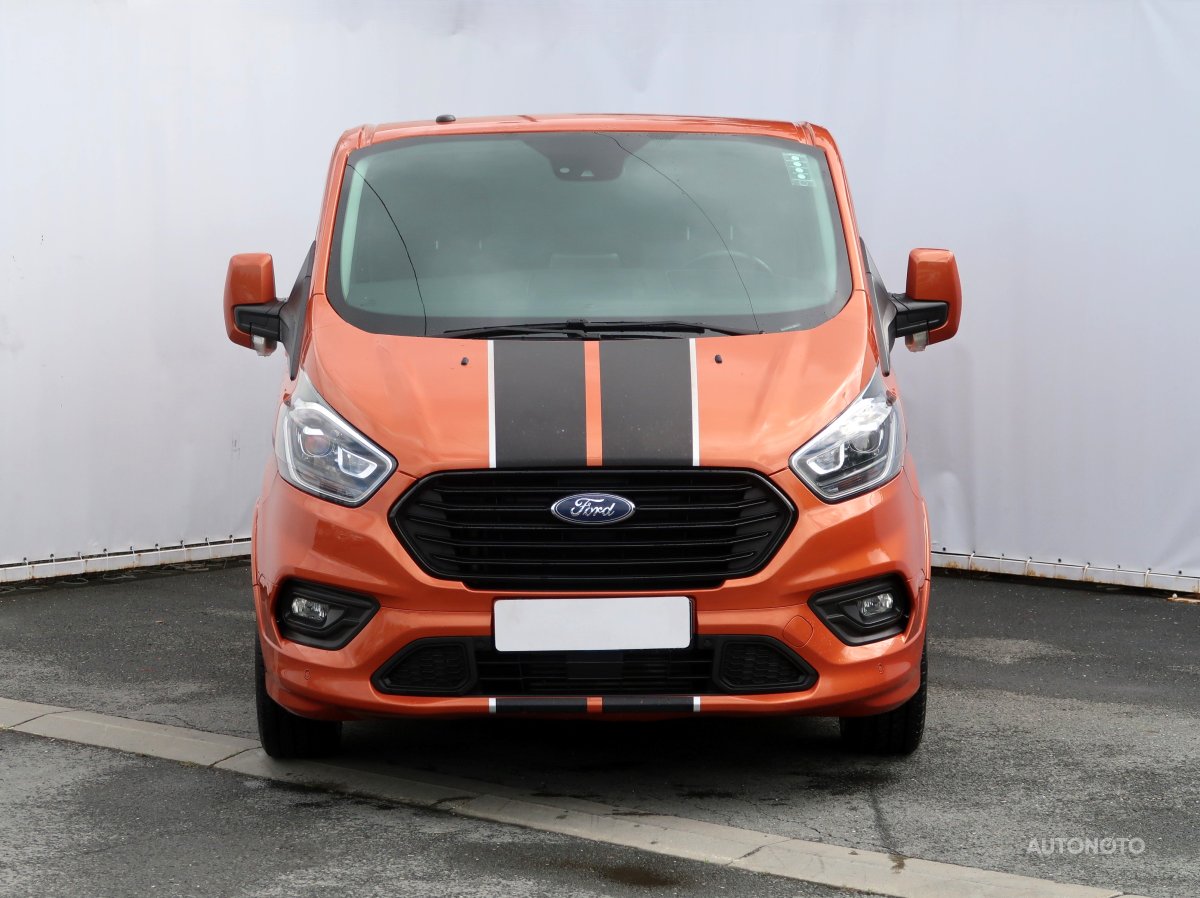 Ford Tourneo Custom, 2019 - pohled č. 2