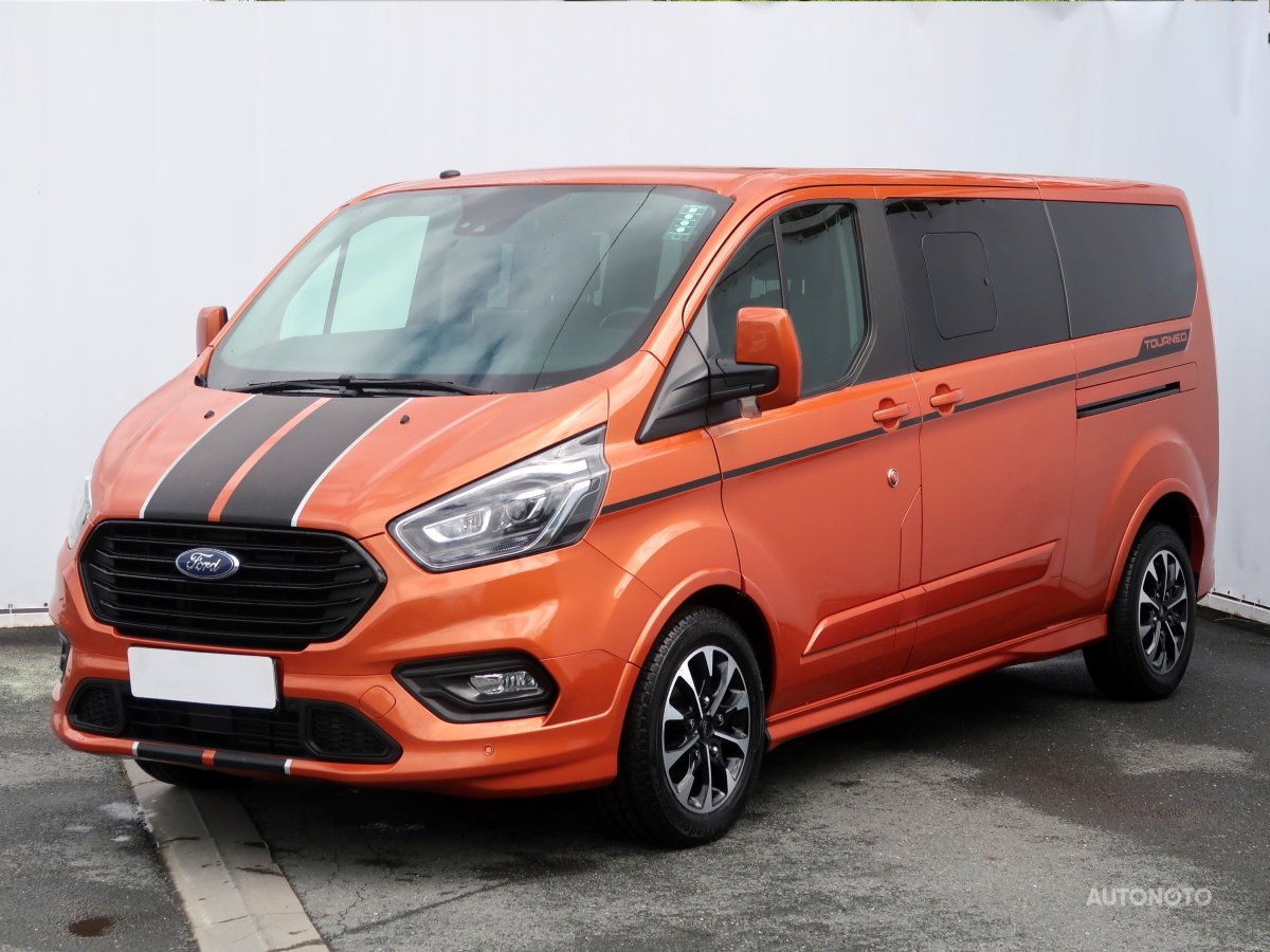 Ford Tourneo Custom, 2019 - pohled č. 3