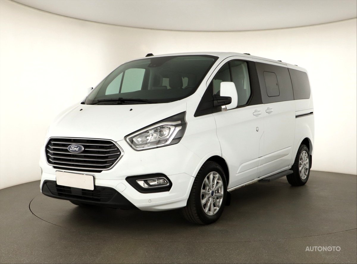 Ford Tourneo Custom, 2023 - pohled č. 3