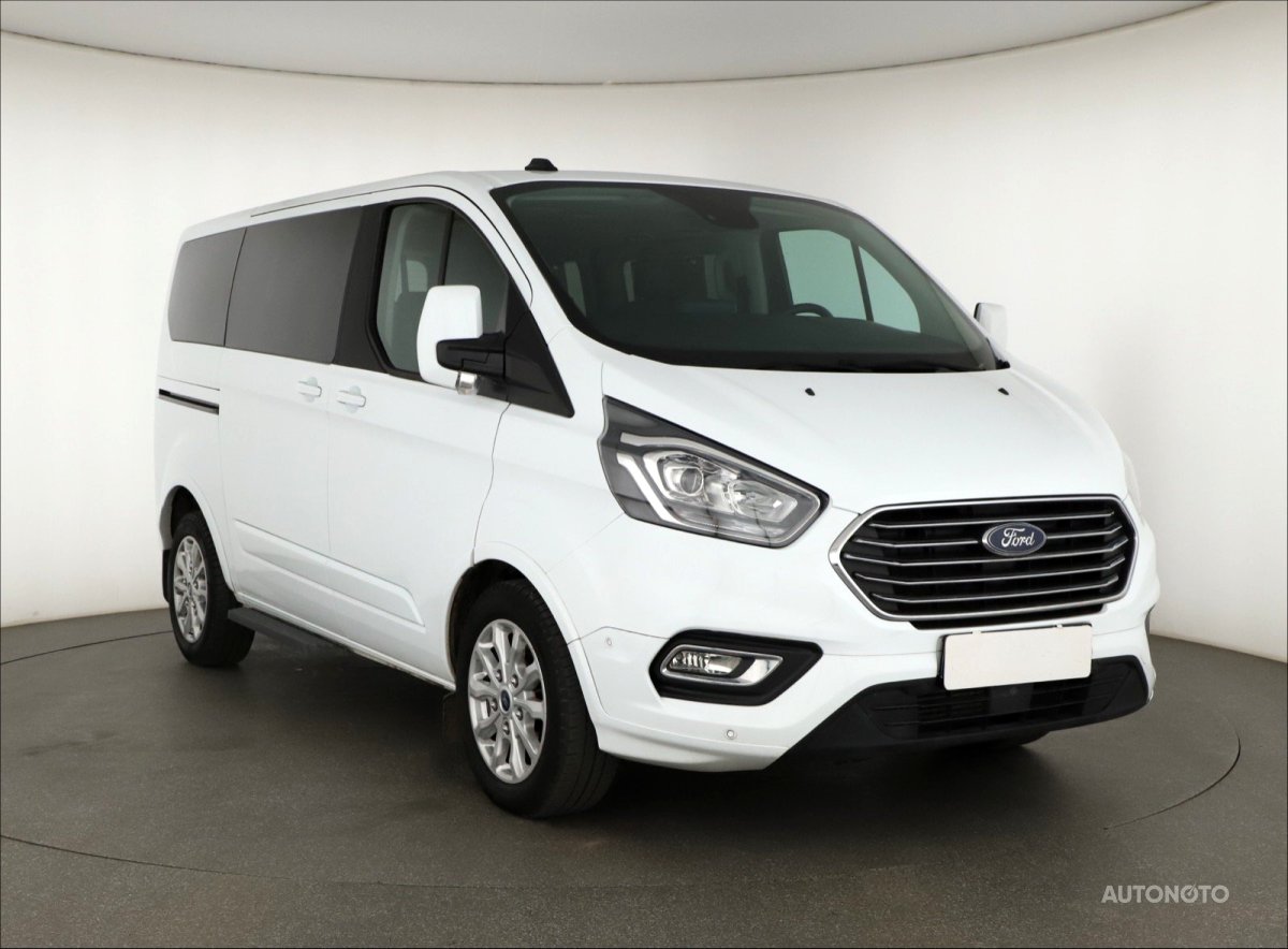 Ford Tourneo Custom, 2022 - celkový pohled