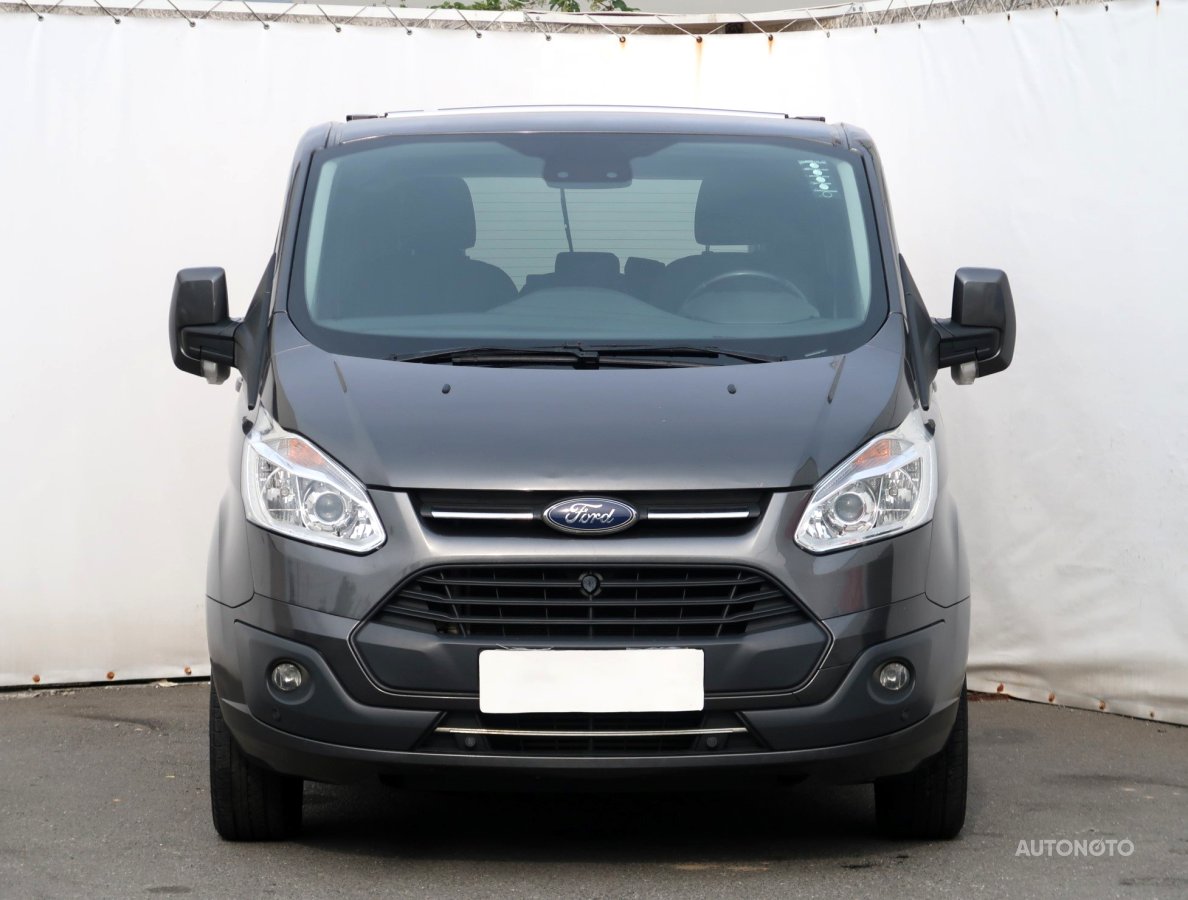 Ford Tourneo Custom, 2018 - pohled č. 2