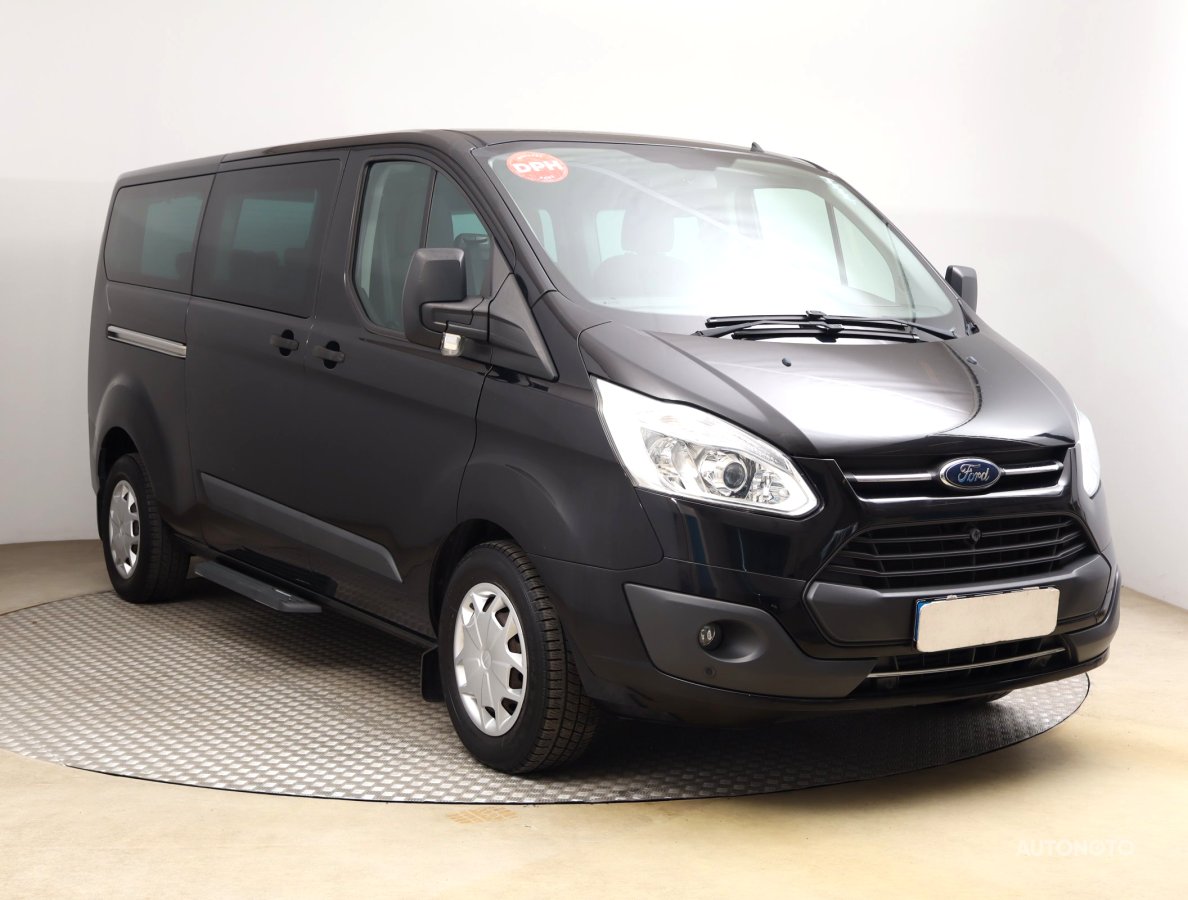 Ford Tourneo Custom, 2016 - celkový pohled