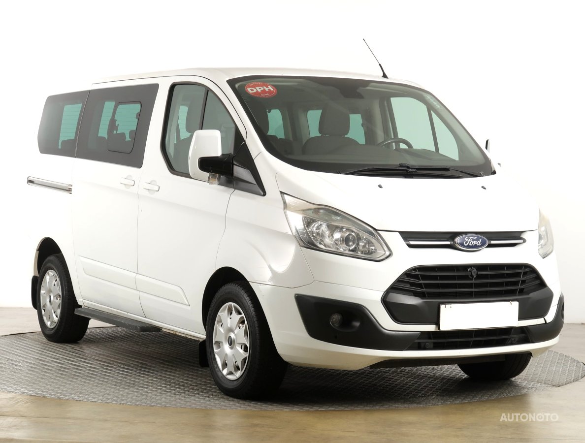 Ford Tourneo Custom, 2013 - celkový pohled