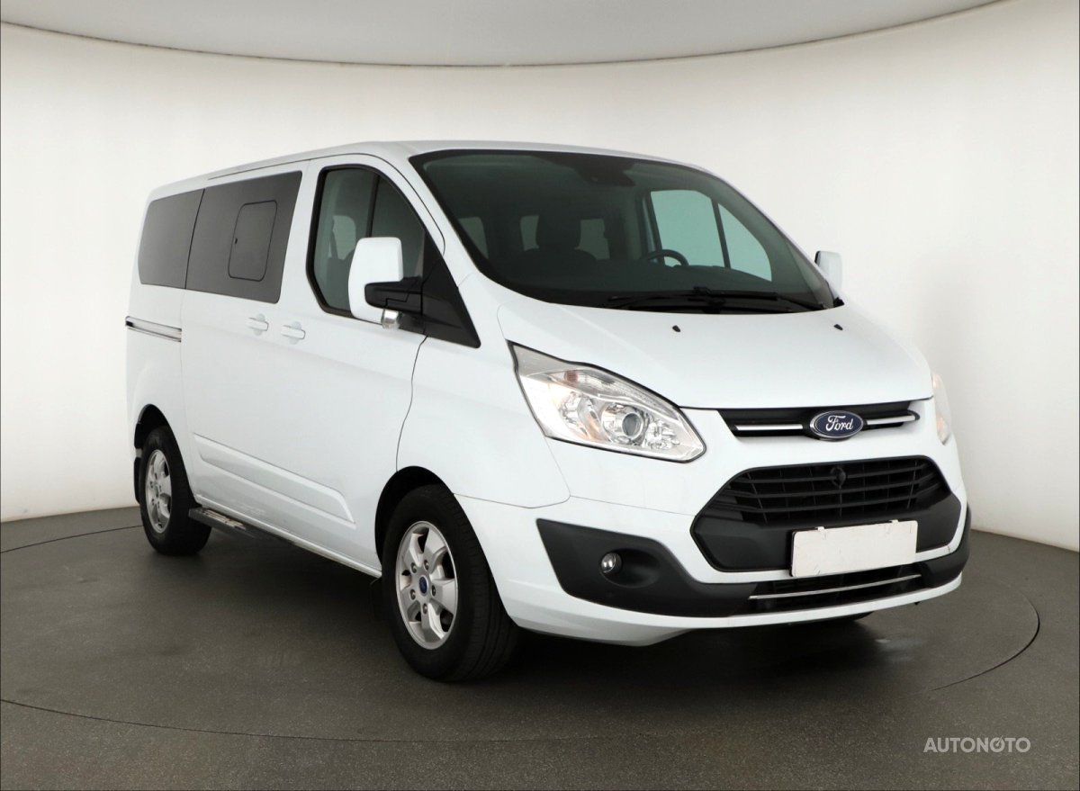 Ford Tourneo Custom, 2017 - celkový pohled