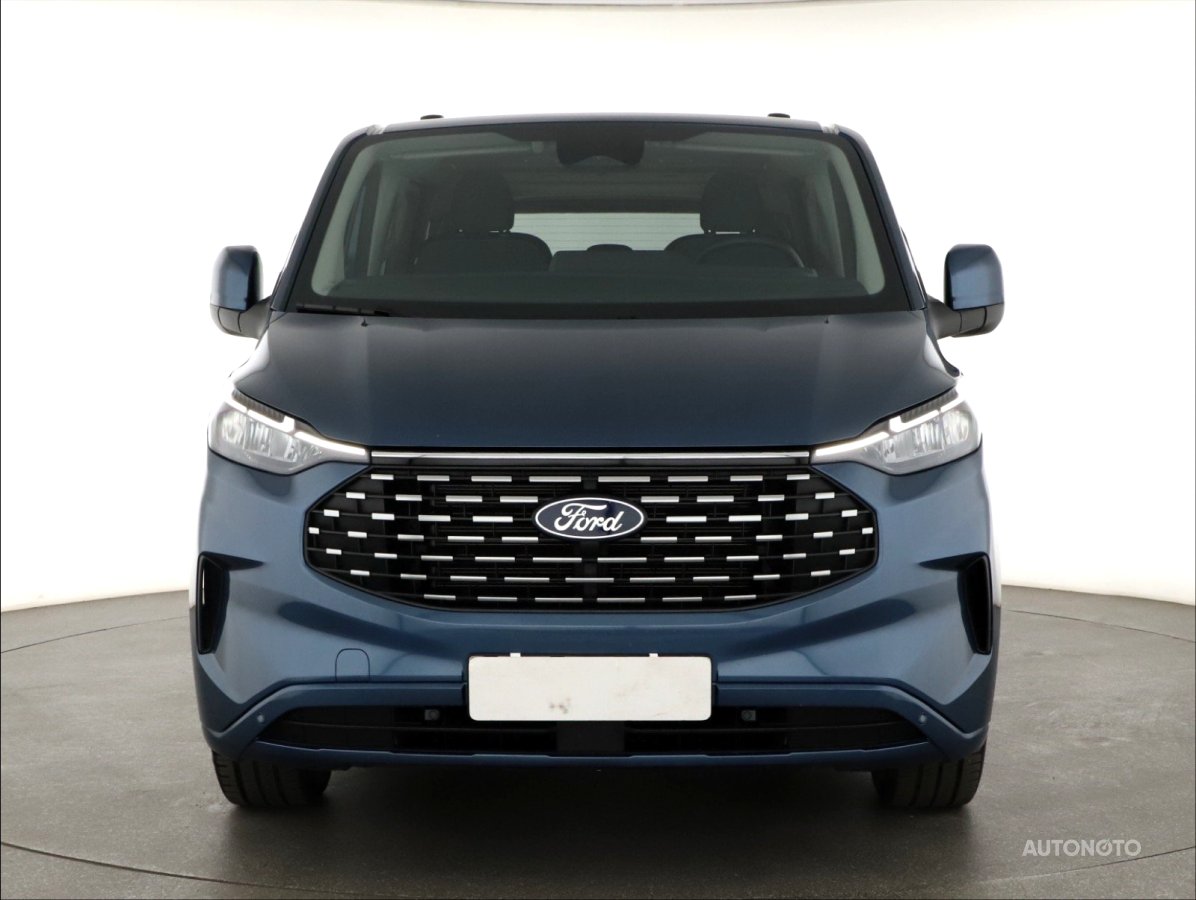 Ford Tourneo Custom, 2024 - pohled č. 2