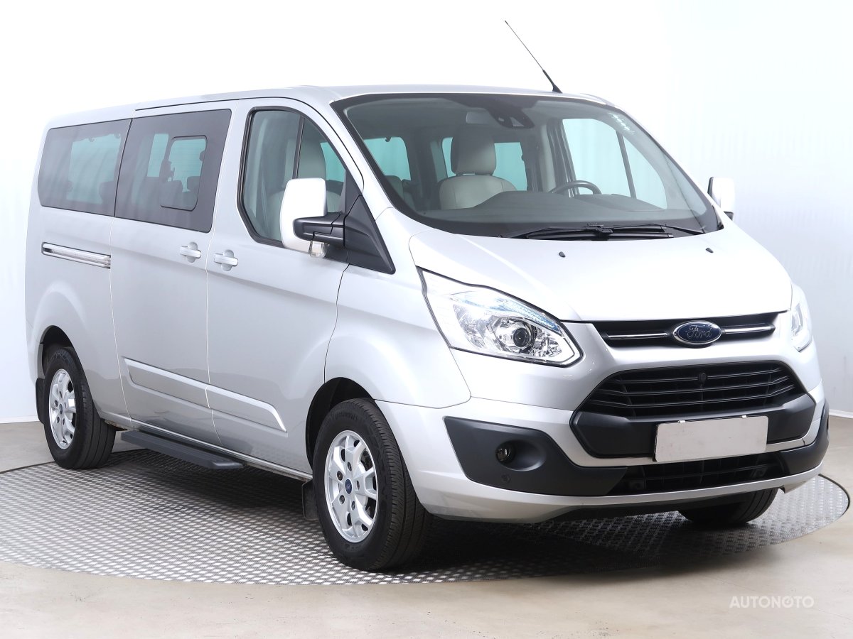 Ford Tourneo Custom, 2014 - celkový pohled