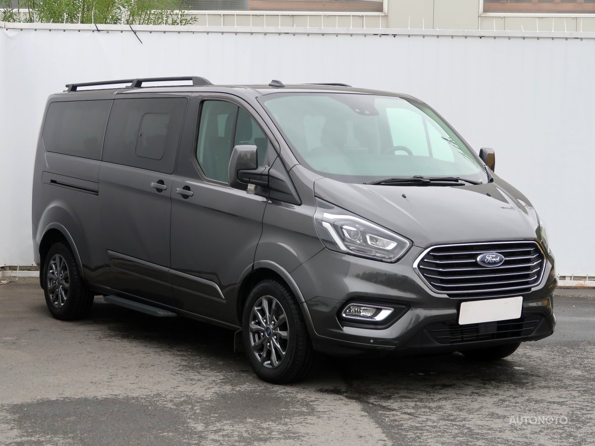 Ford Tourneo Custom, 2022 - celkový pohled