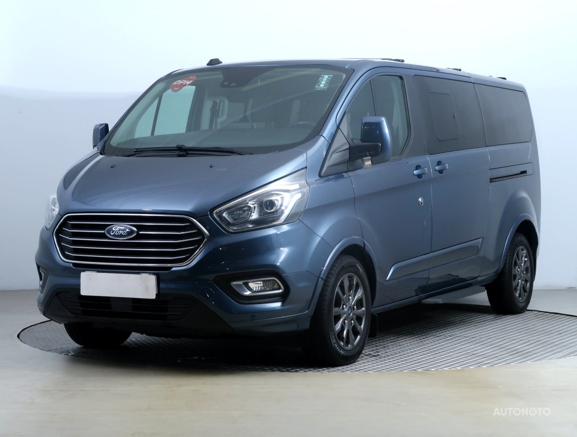 Ford Tourneo Custom, 2021 - pohled č. 3