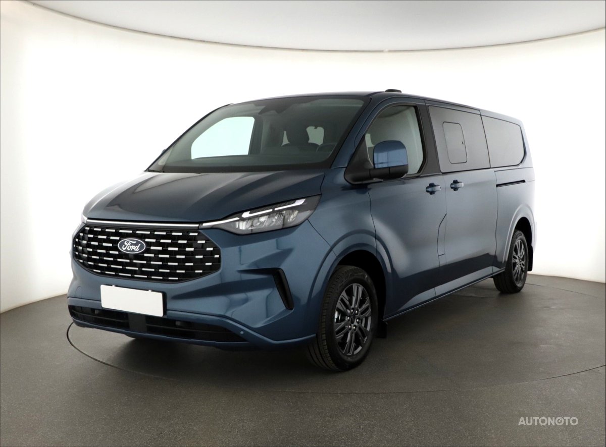 Ford Tourneo Custom, 2024 - pohled č. 3