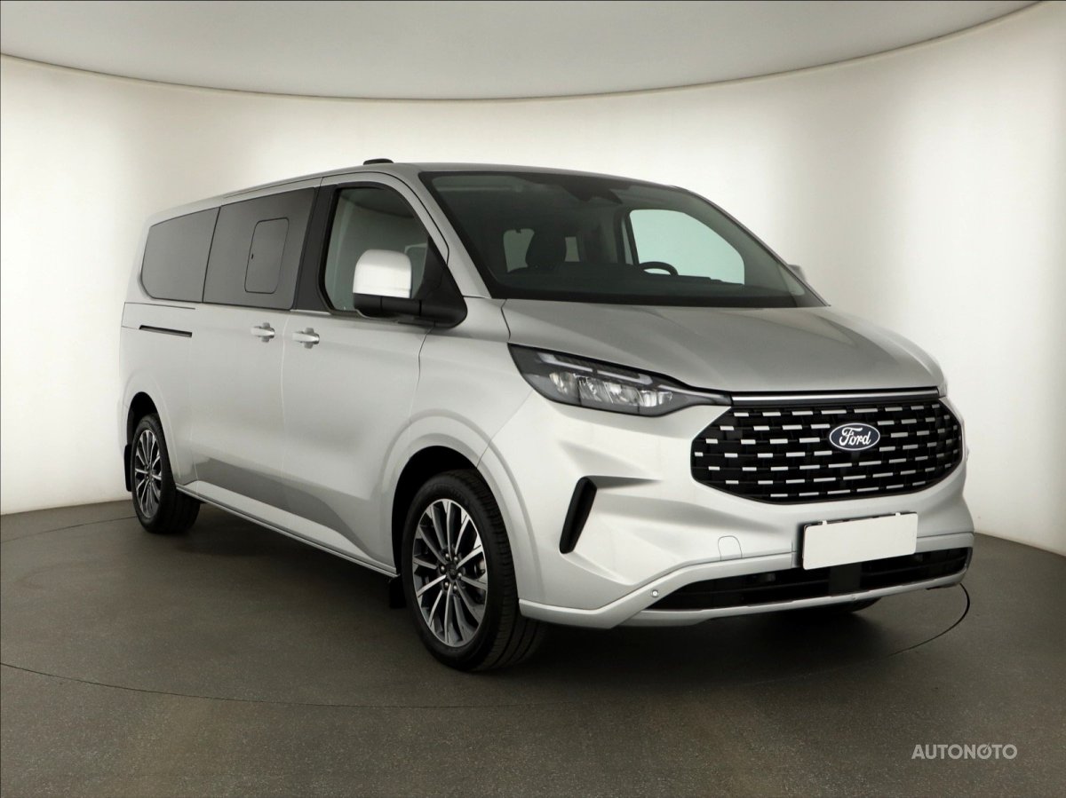 Ford Tourneo Custom, 2025 - celkový pohled