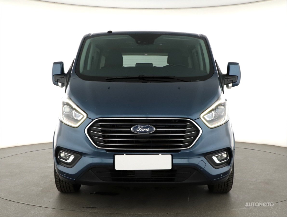 Ford Tourneo Custom, 2018 - pohled č. 2