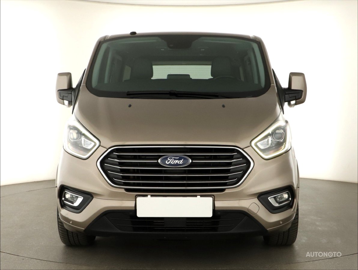 Ford Tourneo Custom, 2018 - pohled č. 2